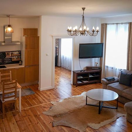 Stylowy Apartament W Kamienicy Chelm Exterior photo